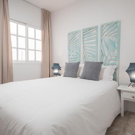 Comfortable Centric Apartment Steps From The Beach Gran Tarajal Exterior photo